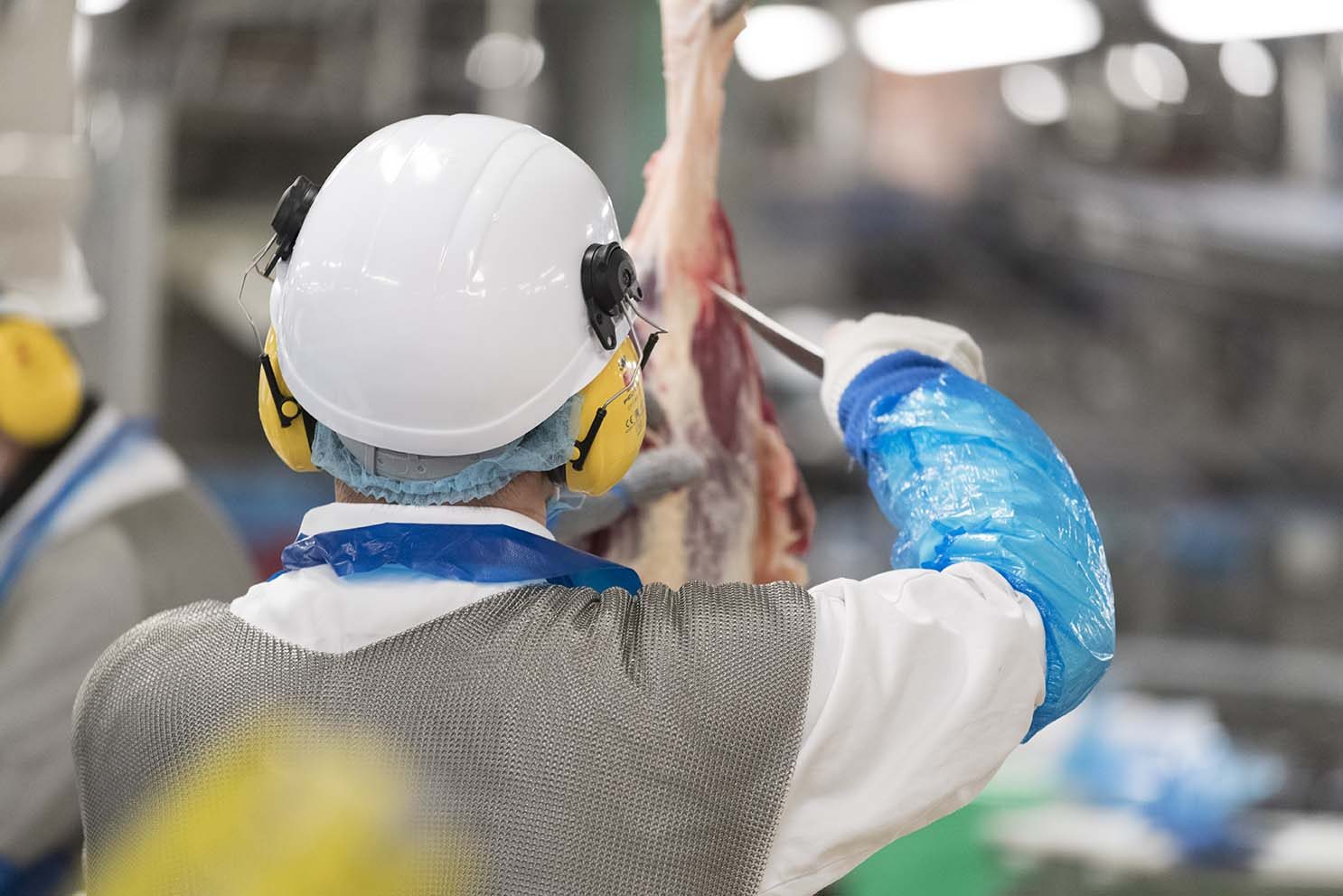 Boucher industriel à la découpe